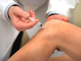 injection into the knee joint in arthrosis
